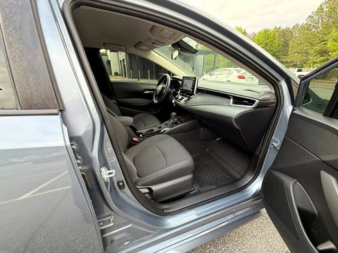 Used 2021 Toyota Corolla LE image 14