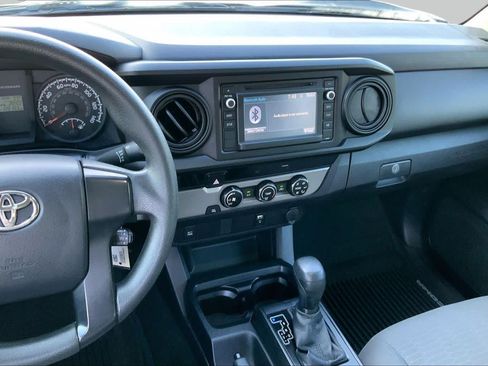 Used 2017 Toyota Tacoma SR RWD image 7