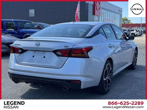 Certified 2023 Nissan Altima 2.5 SR image 7
