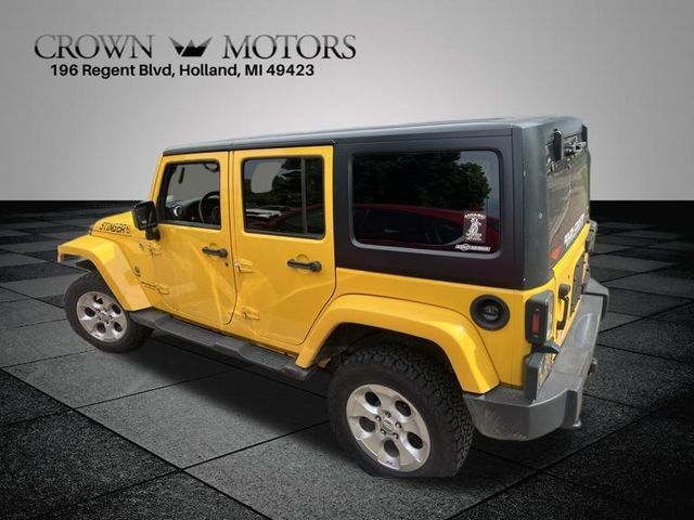 Used 2015 Jeep Wrangler Unlimited Sahara w/ Connectivity Group AWD/4WD image 3