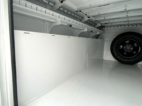 Used 2024 RAM 3500 Tradesman w/ Safety Group image 10