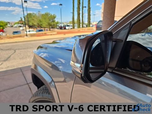 Used 2022 Toyota Tacoma TRD Sport image 35