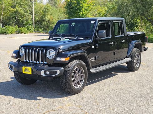 Used 2021 Jeep Gladiator Overland w/ Popular Equipment Package AWD/4WD image 1