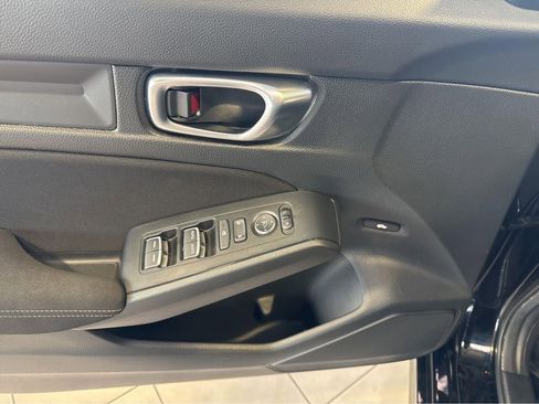 Used 2025 Honda Civic Sport image 16
