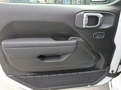 New 2026 Jeep Gladiator Sport image 8