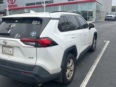 Used 2020 Toyota RAV4 XLE w/ Convenience Package image 3