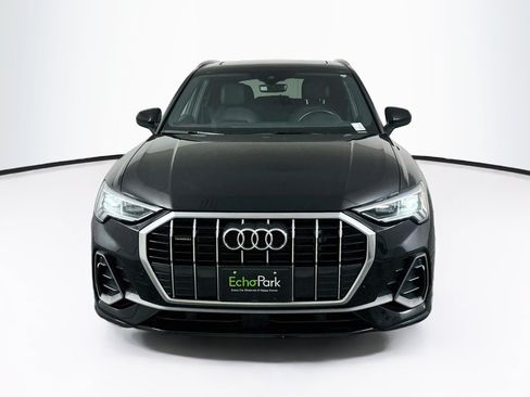 Used 2025 Audi Q3 2.0T Premium AWD/4WD image 2