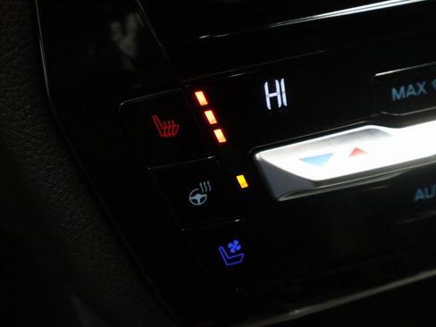 Certified 2021 Ford Explorer ST w/ ST Street Pack image 4