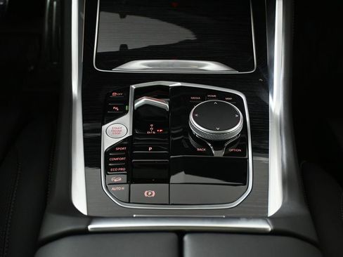 New 2026 BMW X6 xDrive40i w/ Climate Comfort Package image 23