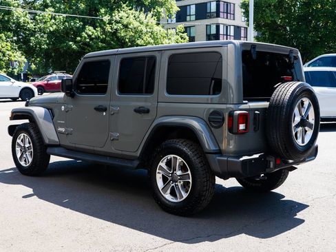 Used 2021 Jeep Wrangler Unlimited Sahara w/ Uconnect 4C Nav & Sound Group AWD/4WD image 4