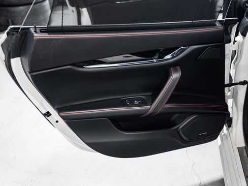 Used 2017 Maserati Quattroporte S GranSport Q4 image 30