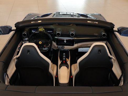 Certified 2020 Ferrari Portofino RWD image 68