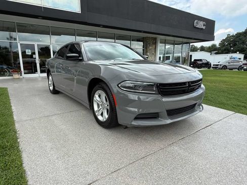 Used 2023 Dodge Charger SXT RWD image 1