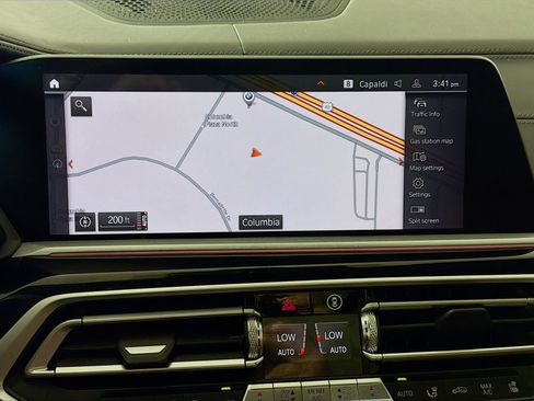 Used 2020 BMW X7 M50i AWD/4WD image 17