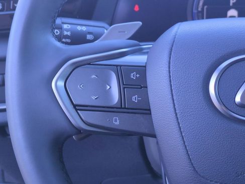 Used 2023 Lexus RZ 450e Premium image 20