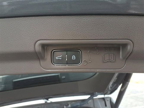 Used 2021 Ford Explorer Platinum w/ Equipment Group 601A image 33