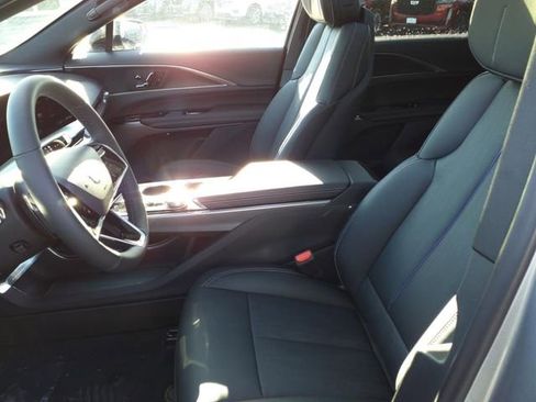 New 2025 Cadillac Lyriq Sport image 5