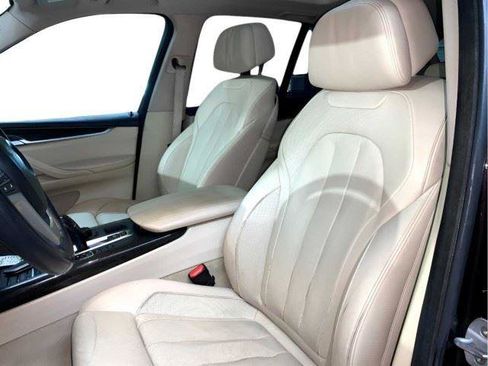 Used 2015 BMW X5 xDrive50i AWD/4WD image 19