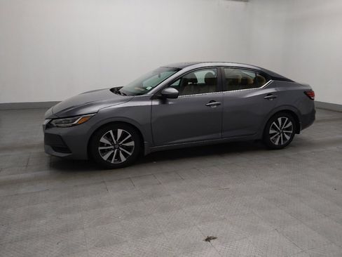 Used 2020 Nissan Sentra SV w/ SV Premium Package FWD image 2