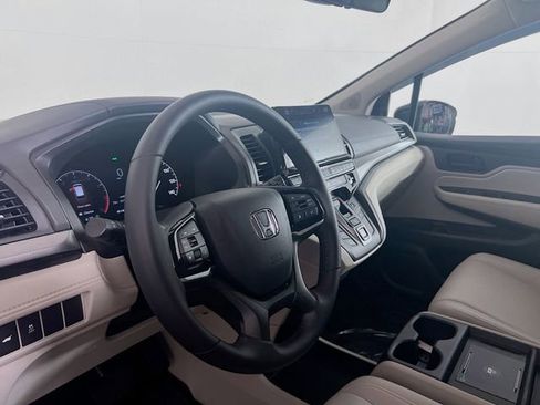 Used 2025 Honda Odyssey EX-L image 10