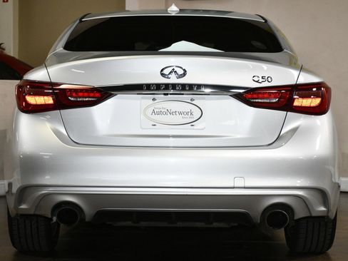 Used 2020 INFINITI Q50 Luxe image 2