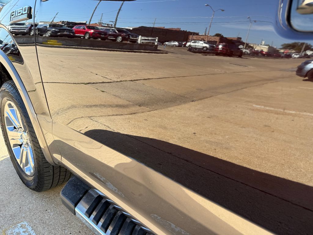 Used 2019 Ford F150 Lariat w/ Equipment Group 502A Luxury AWD/4WD image 24