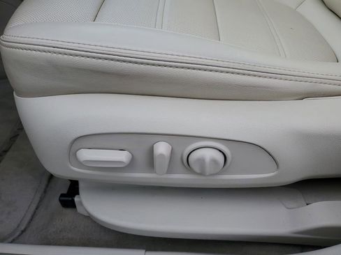 Used 2021 GMC Acadia Denali w/ Denali Technology Package image 9