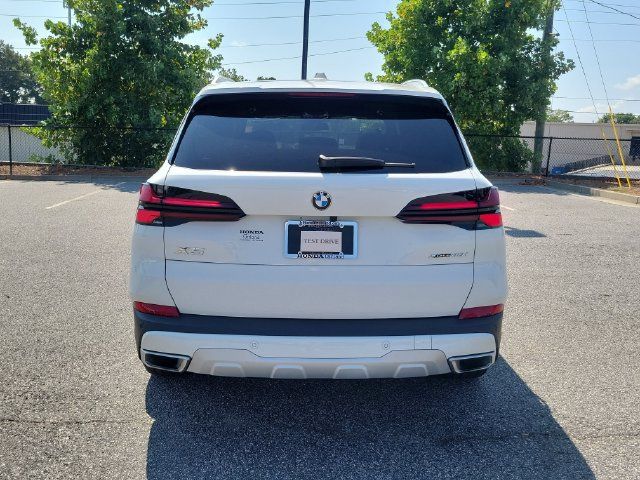 Used 2026 BMW X5 xDrive40i AWD/4WD image 5