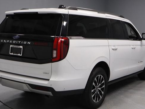 Certified 2025 Ford Expedition Max Platinum AWD/4WD image 11