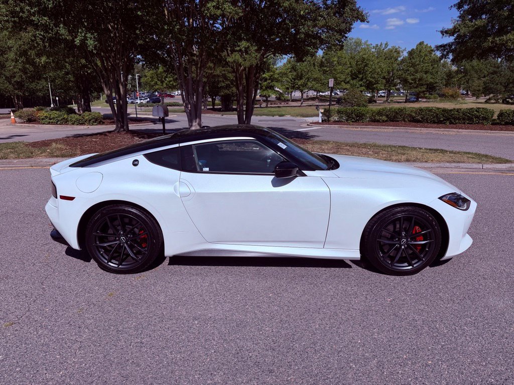 Used 2024 Nissan Z Performance w/ Floor Mat Package RWD image 11