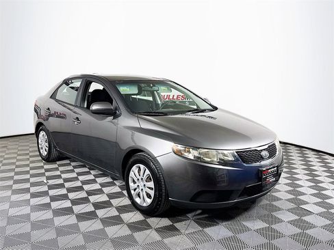 Used 2013 Kia Forte EX image 1
