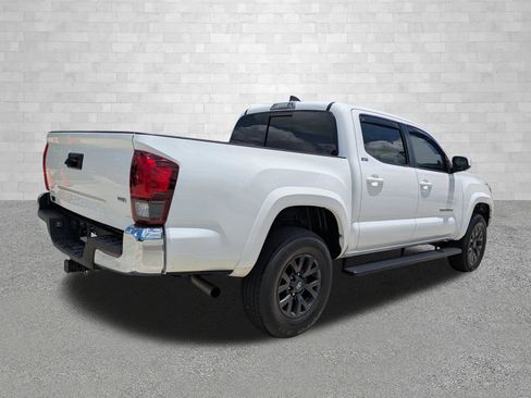Used 2020 Toyota Tacoma SR5 RWD image 2