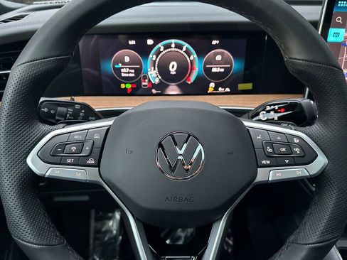 New 2026 Volkswagen Tiguan SEL R-Line image 23