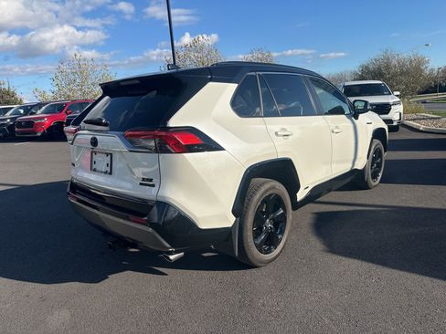Used 2021 Toyota RAV4 XSE w/ XSE Grade Weather Package image 8
