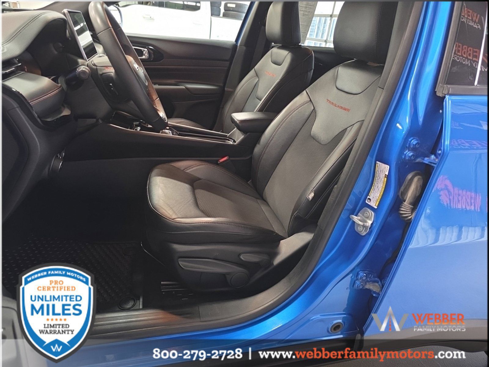 Used 2024 Jeep Compass Trailhawk AWD/4WD image 12