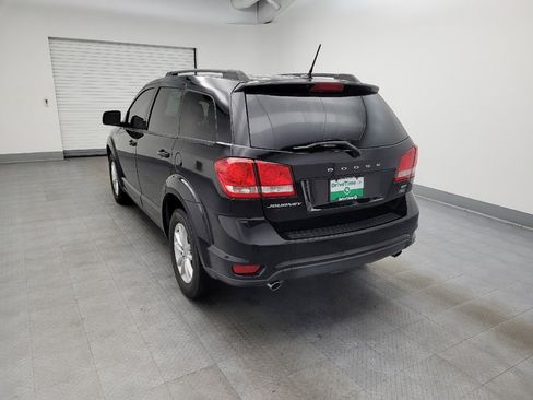 Used 2017 Dodge Journey SXT image 5