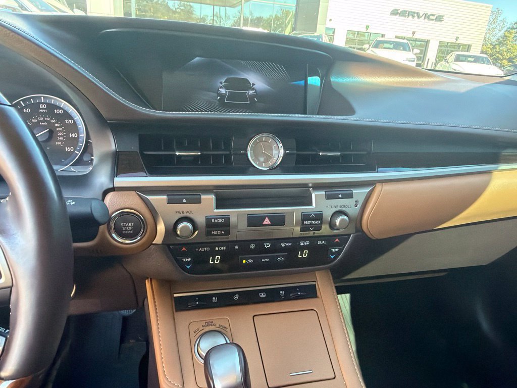Used 2016 Lexus ES 350 FWD image 28