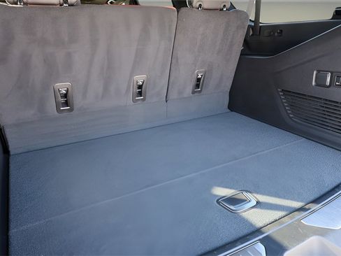 Used 2023 GMC Yukon XL Denali Ultimate image 35