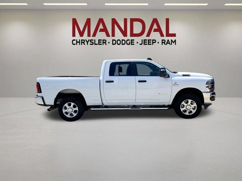 Used 2026 RAM 2500 Big Horn AWD/4WD image 4