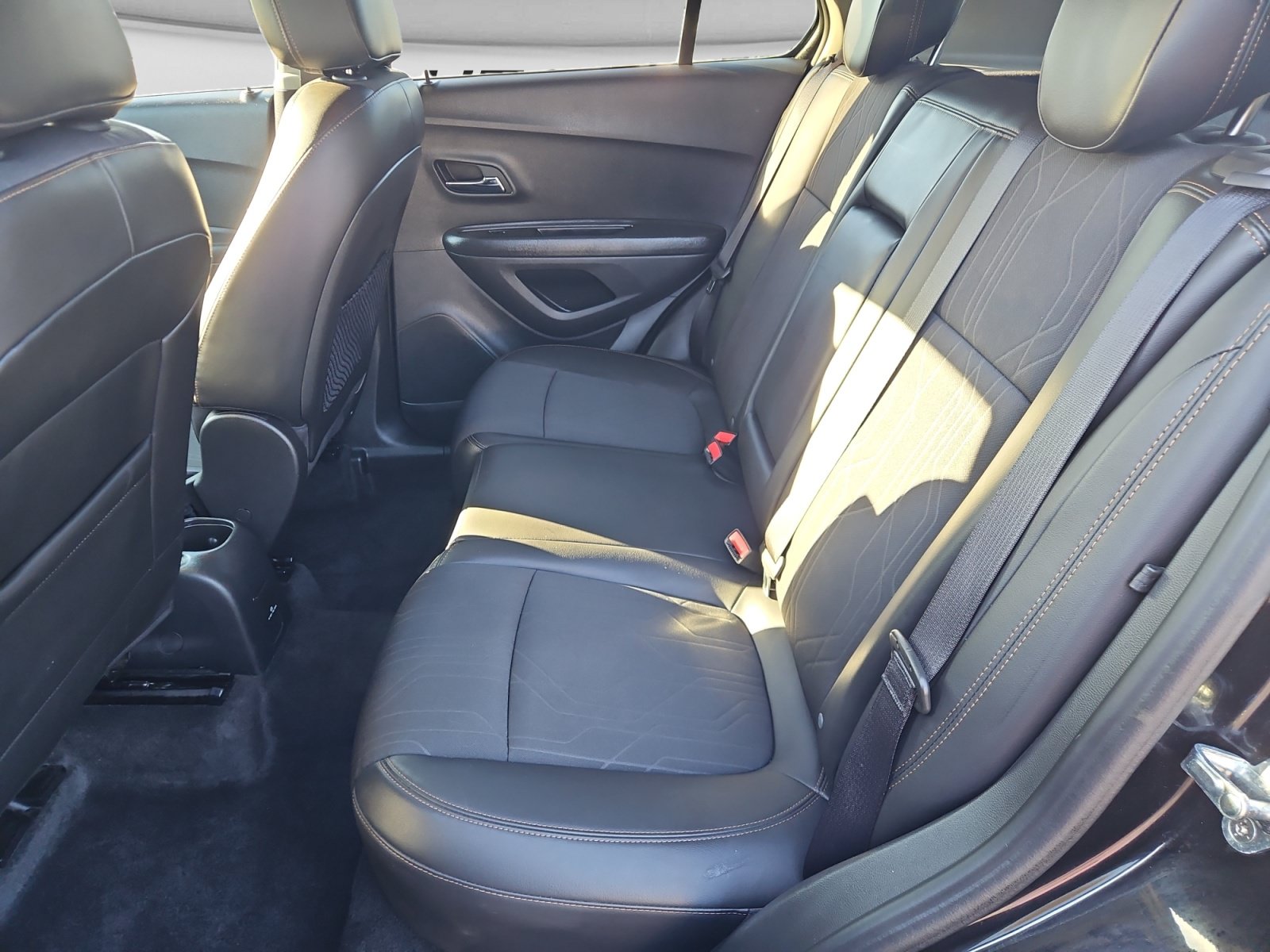 Used 2020 Chevrolet Trax LT w/ LT Convenience Package AWD/4WD image 15