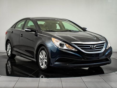 Used 2014 Hyundai Sonata GLS w/ Popular Equipment Group 2 image 12