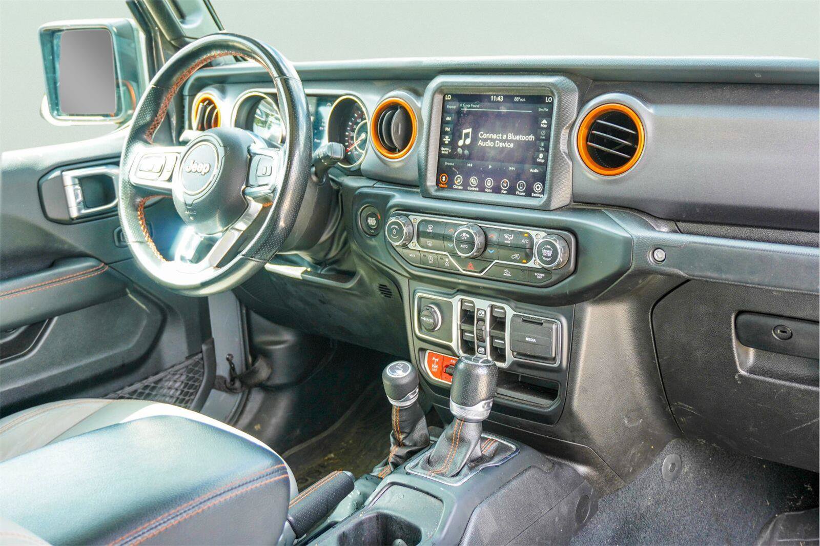 Used 2022 Jeep Gladiator Mojave w/ Trailer Tow Package AWD/4WD image 16