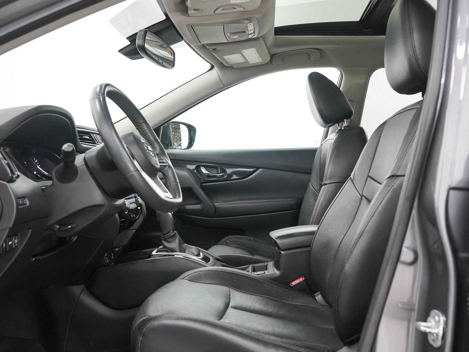 Used 2017 Nissan Rogue SL w/ SL Premium Package FWD image 23