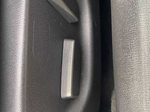 Used 2018 MAZDA MAZDA3 Touring FWD image 17