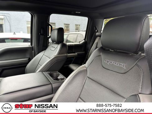 Used 2018 Ford F150 Raptor w/ Equipment Group 802A Luxury image 12