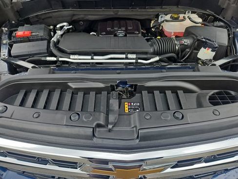 Used 2023 Chevrolet Silverado 1500 LT AWD/4WD image 22