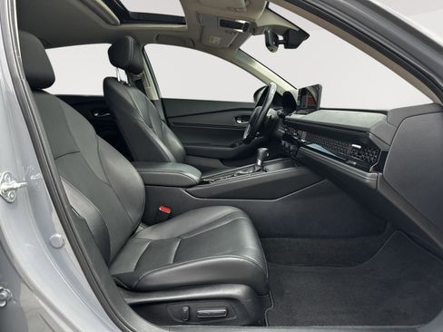 Used 2023 Honda Accord Touring image 25