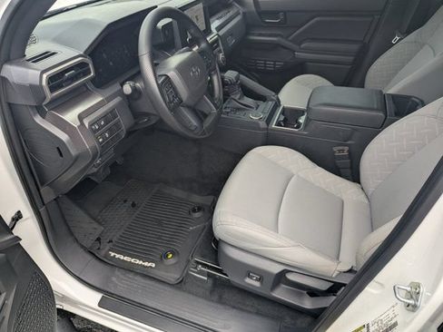 Used 2025 Toyota Tacoma SR5 RWD image 9