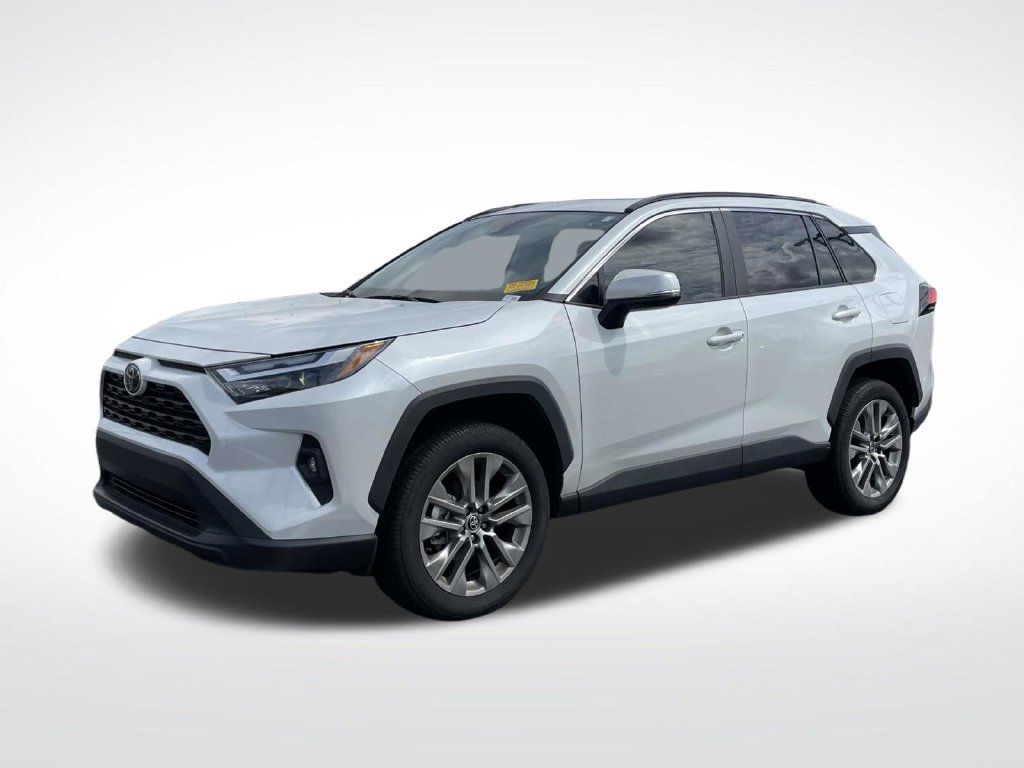 Used 2025 Toyota RAV4 XLE Premium FWD image 3