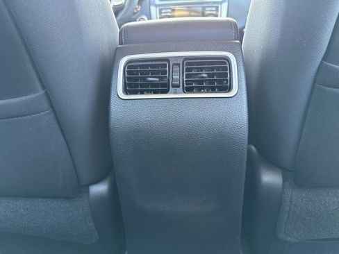 Used 2017 Nissan Altima 2.5 SV w/ Convenience Package FWD image 18